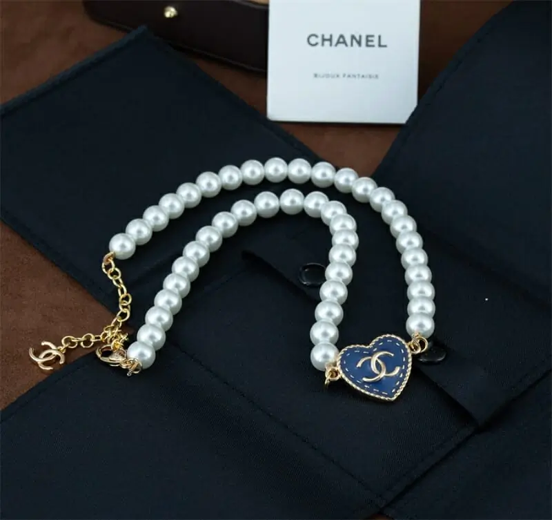 chanel collier pour femme s_121570a